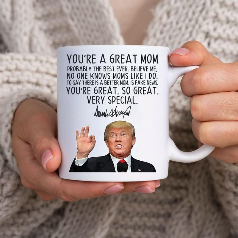 KDLY Тръмп Mom Забавно кафеена чаша Ти си страхотна мама, става Тръмп, чаша с 11 грама, подарък за рожден ден, Коледа фестивал, празничен подарък за мама